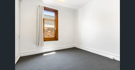Spacious apartment with secure parking - Photo 5