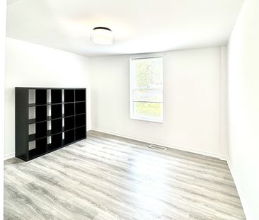 For Lease - 469 Queen Street Unit# A, Newmarket, Ontario - Photo 6
