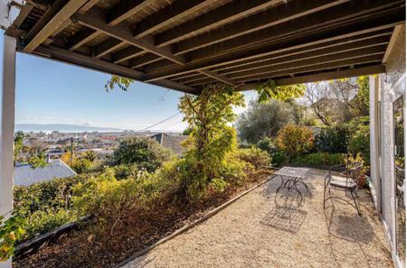 Fully self contained apartment - short term - ... - Photo 2