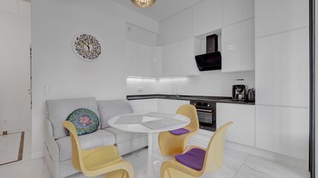 Kawalerka z widokiem na Park Łazienkowski - Zdjęcie 5