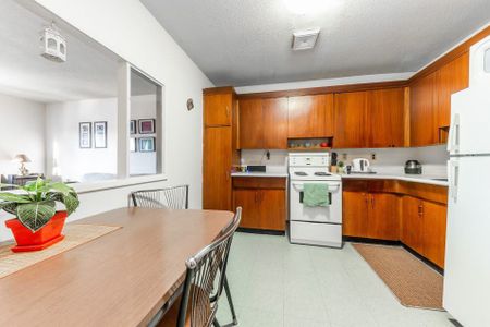 Unit 107 - Photo 4
