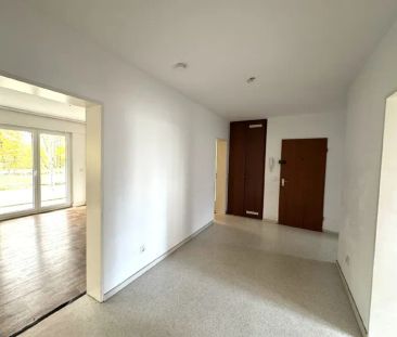 Großzügige Erdgeschosswohnung mit Balkon in Bredeney! - Foto 1