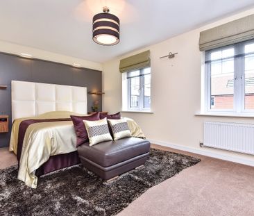 4 bedroom end of terrace house to rent - Photo 5