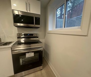 For Lease - 106 Woodpark Place Unit# BASEMENT, Newmarket, Ontario - Photo 2