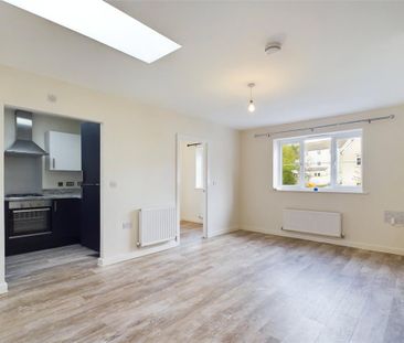 2 bedroom detached house to rent - Photo 3