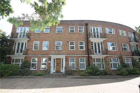 Oxford Court, Ashley Road, Epsom, Surrey, KT18 - Photo 4