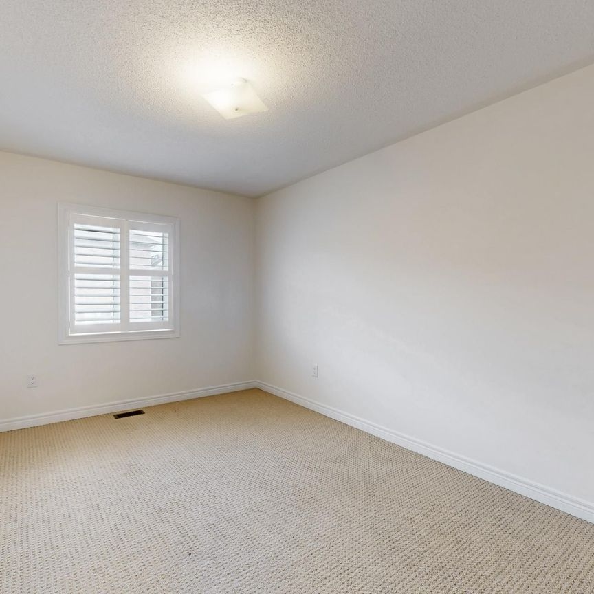 For Lease - 10 Lloyd Crescent, Brampton, Ontario - Photo 1