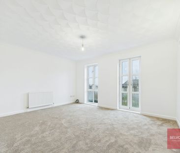 Town house to rent on - Photo 1