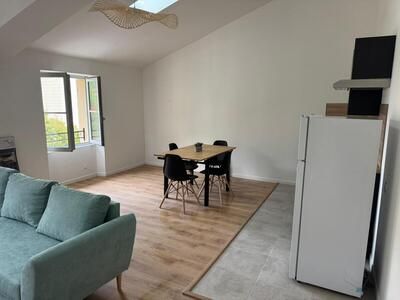 Location Appartement 2 pièces 46m² CAVAILLON 84300 - Photo 2