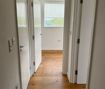 Regent House, Basildon - Photo 3