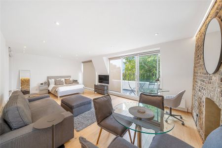 Cornwall Gardens, London, SW7 flat - penthouse to rent - Photo 2