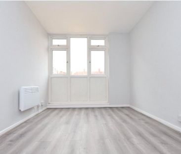 3 Bed Flat, Flanders Way, E9 - Photo 5
