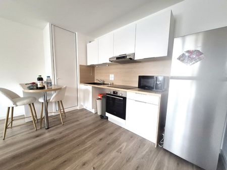 Location Appartement 2 pièces 45m² ST ANDRE LEZ LILLE 59350 - Photo 4