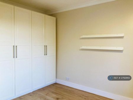 2 bedroom maisonette to rent - Photo 3