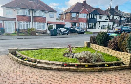 3 bedroom semi-detached house to rent - Photo 4