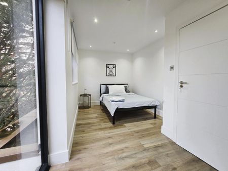 3 bedroom apartment to rent - Photo 3