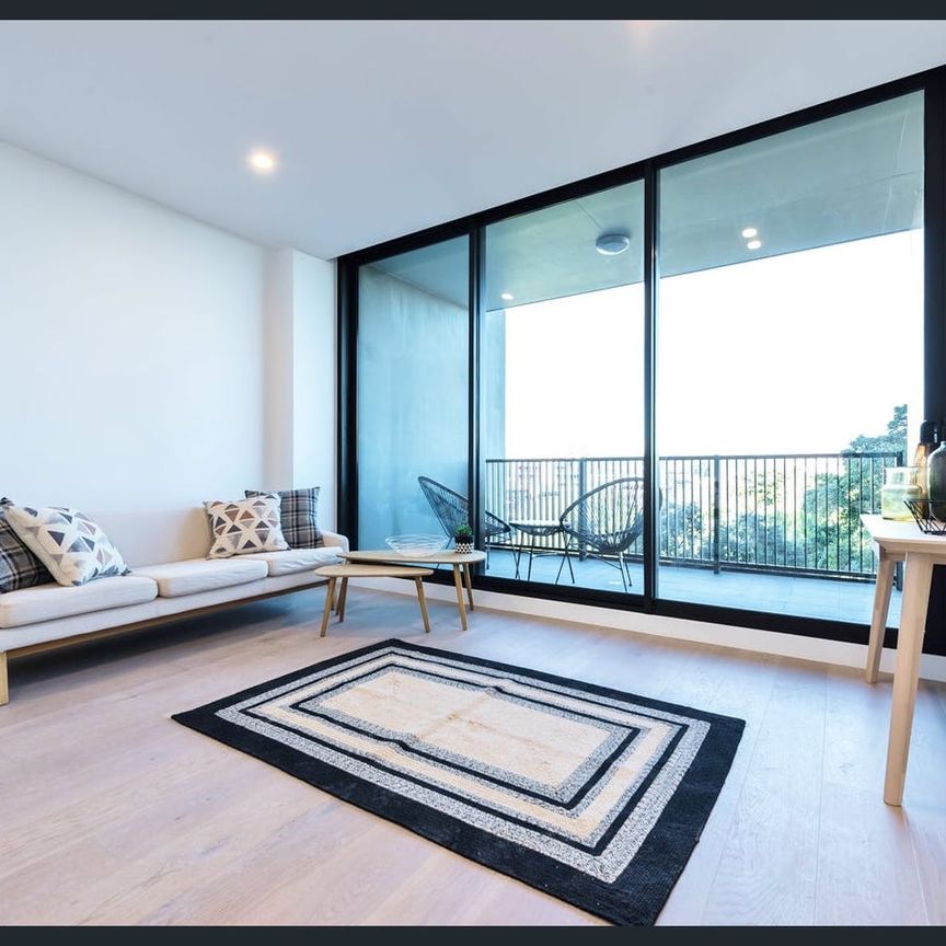 STYLISH CITY LIVING AT PRESTIGIOUS BOHEM - Photo 1