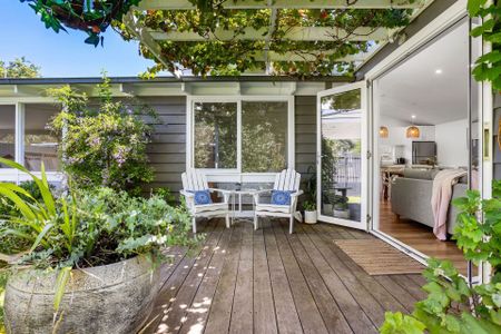 COASTAL CHARM - Photo 2