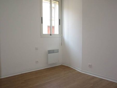Location Appartement 1 pièce 27m² NARBONNE 11100 - Photo 2