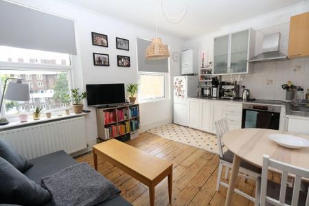 2 bedroom flat to rent - Photo 3