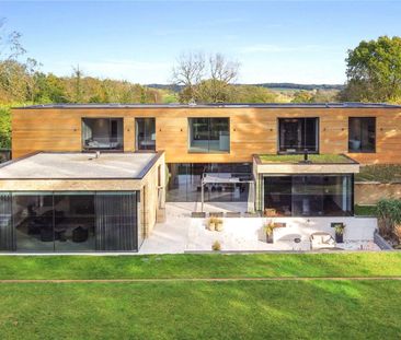 A stunning and bespoke modern home in a secluded, private location. - Photo 5