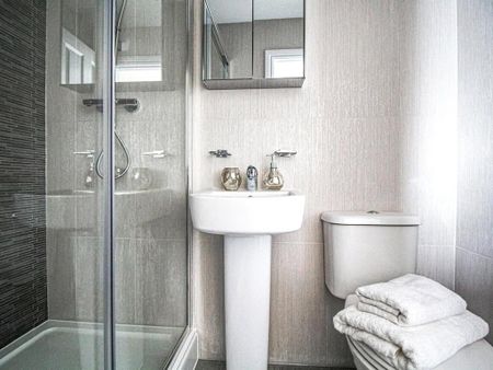 Studio to rent - Photo 5