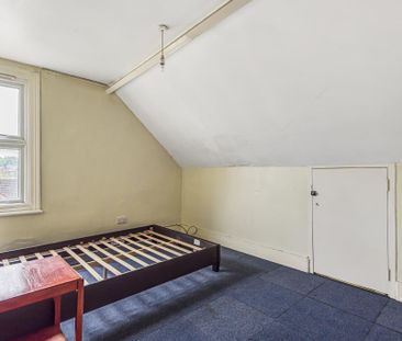 3 bedroom semi-detached house to rent - Photo 6