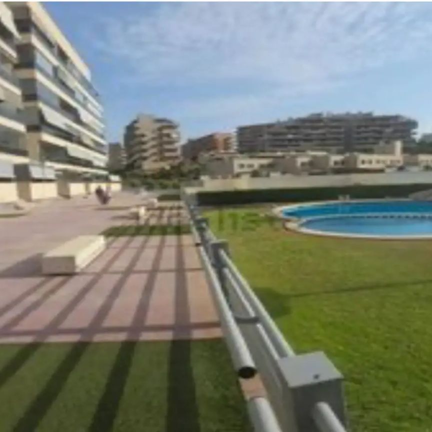 2-bedroom apartment for rent in Elche, bills included - Photo 1
