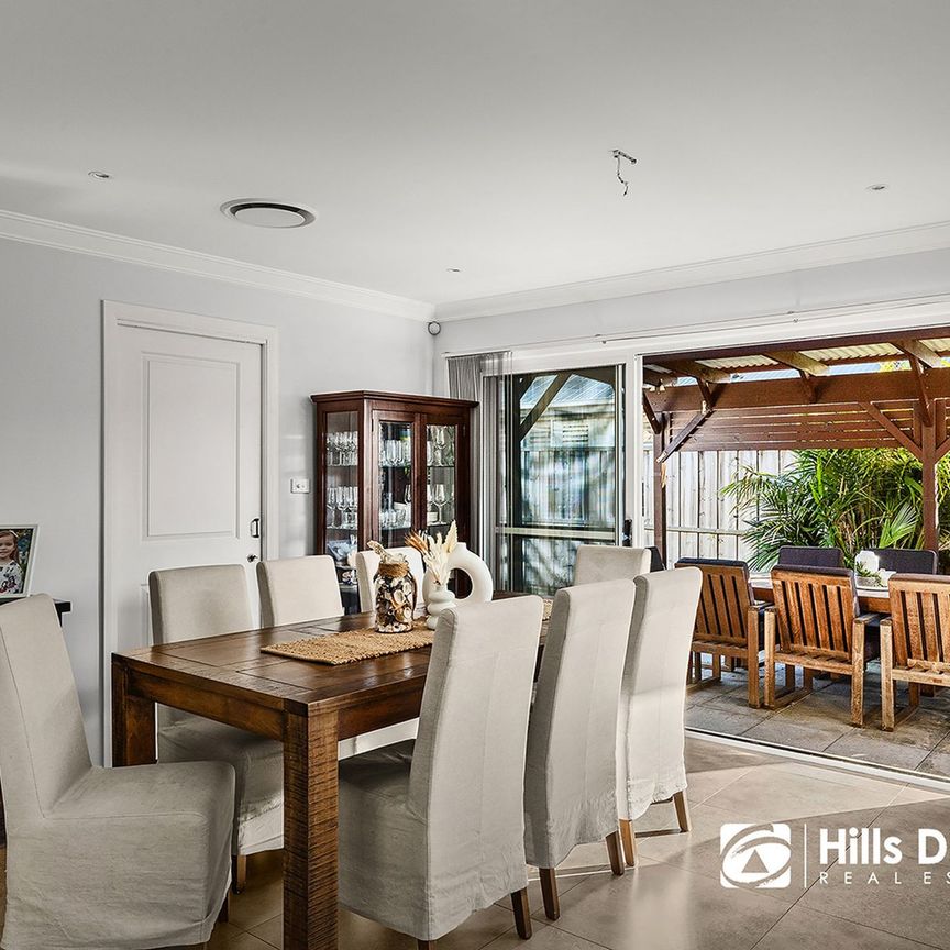 Unique family home in the heart of The Ponds - walk to everything! - Photo 1