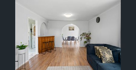 Charming Home in the Heart of Glenorchy - Photo 3