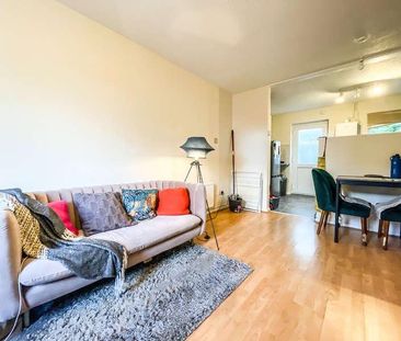 Spring Grove, Thornhill, Cardiff, CF14 - Photo 1