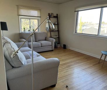Deal! Spacious 2 Bedroom fourplex in Bankview — 2 Bedrooms Fourplex - Photo 1