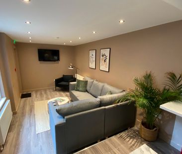 6 Bed Terraced House, Edinburgh Road, L7 - Photo 2