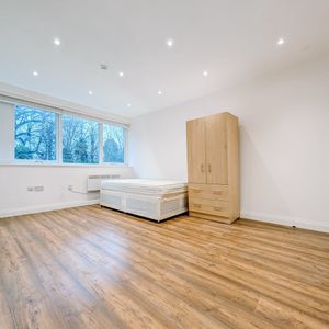 Studio Flat, Cortis Road, SW15 - Photo 2