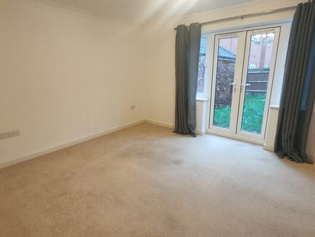 Hornbeam Avenue, Bury St. Edmunds, Red Lodge - Photo 5