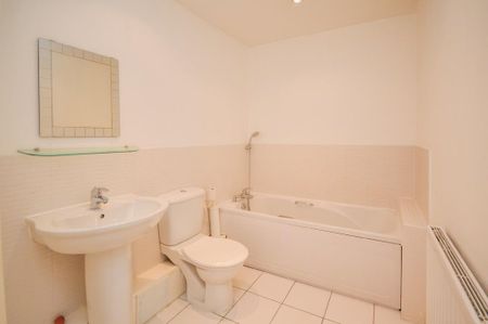 2 bedroom apartment to rent - Photo 2