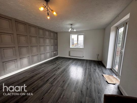 3 bedroom semi-detached house to rent - Photo 1