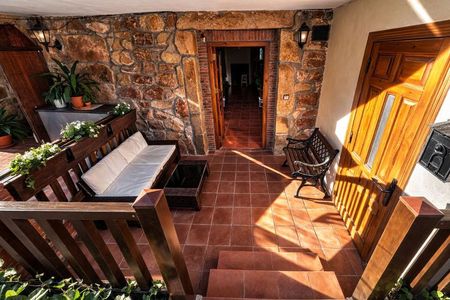 Alquiler de piso en Barrio San Miguel - Photo 2