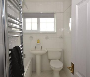 3 bedroom semi-detached house to rent - Photo 6