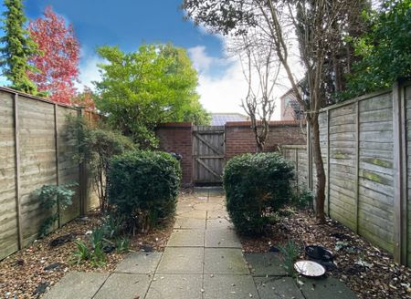 Massingham Park, Taunton, TA2 - Photo 5