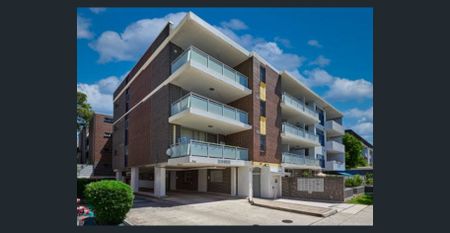 Great Location 2 Bedroom Apartment - Photo 4