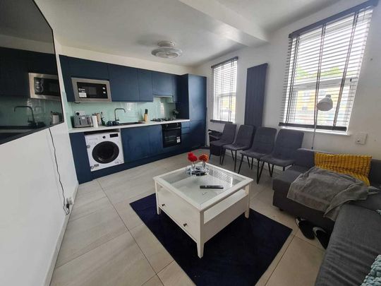 2 bedroom flat to rent - Photo 1