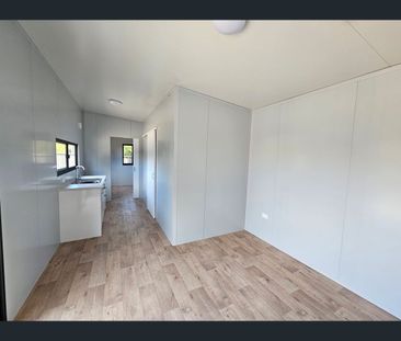 18b Meilandt Street, Wynnum, Qld 4178 - Photo 2