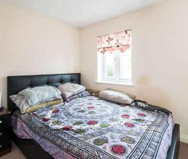 3 bedroom end of terrace house to rent - Photo 4