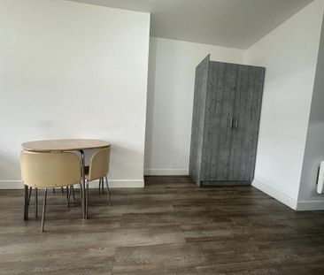 Studio to rent - Photo 4