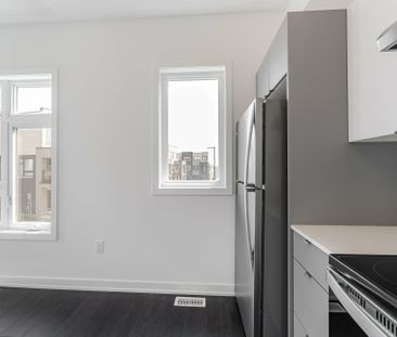 For Lease - 4886 Valera Road, Burlington, Ontario - Photo 2