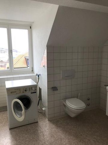 helle 5- Zimmerdachwohnung mit Terrasse - Foto 4