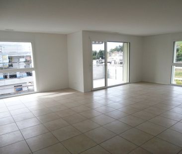 Attraktive und helle Wohnung an zentraler Lage - Foto 1