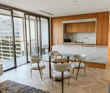 Two Bedroom apartment in prime Sydney location with H-yde park wrap... - Photo 4