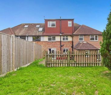 4 bedroom terraced house to rent - Photo 5